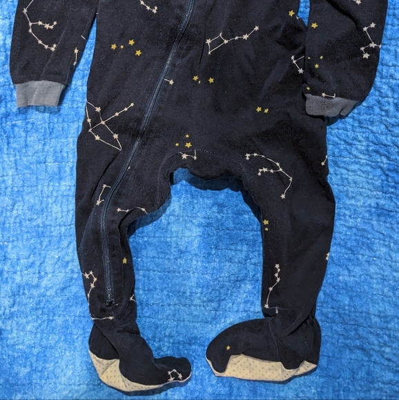 12-18m constellations footie - Picture 4 of 5